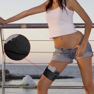 Adjustable Black and Purple Thigh Holster Band NEW